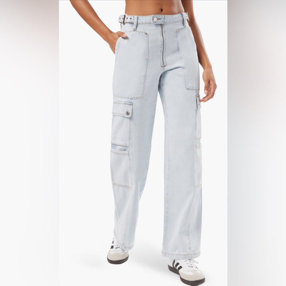 NWT WeWoreWhat Straight Leg Cargo Jeans